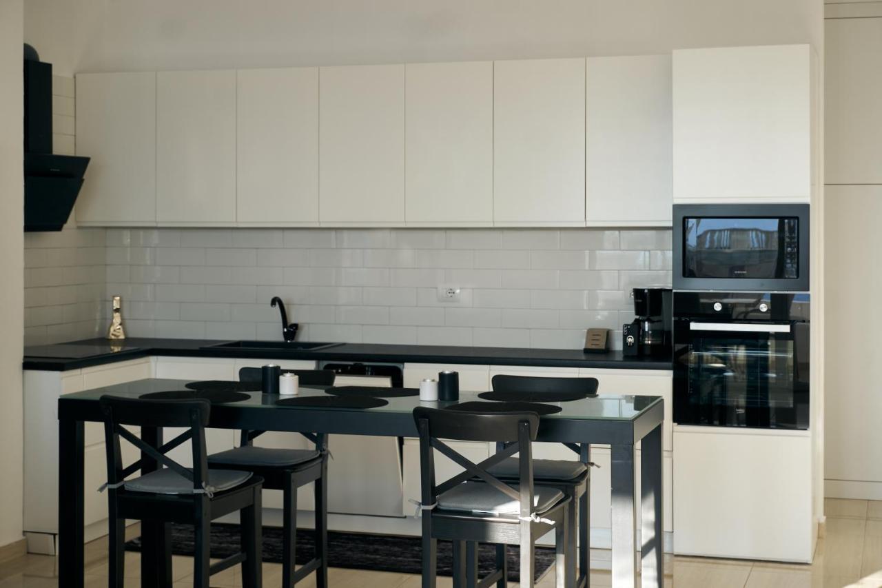 The Garrison Apartment Саранда Экстерьер фото